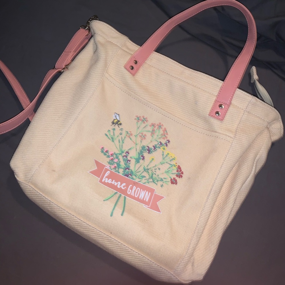 Adorable spring bag